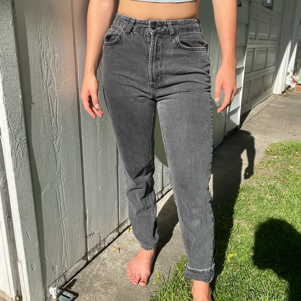 URBAN OUTFITTERS black mom jeans ✨